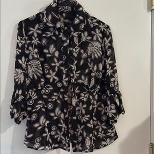 Violet & Claire Black Gray Blouse 3/4 Sleeve Notched Collar